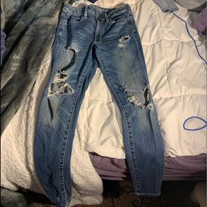 American eagle ripped jeans